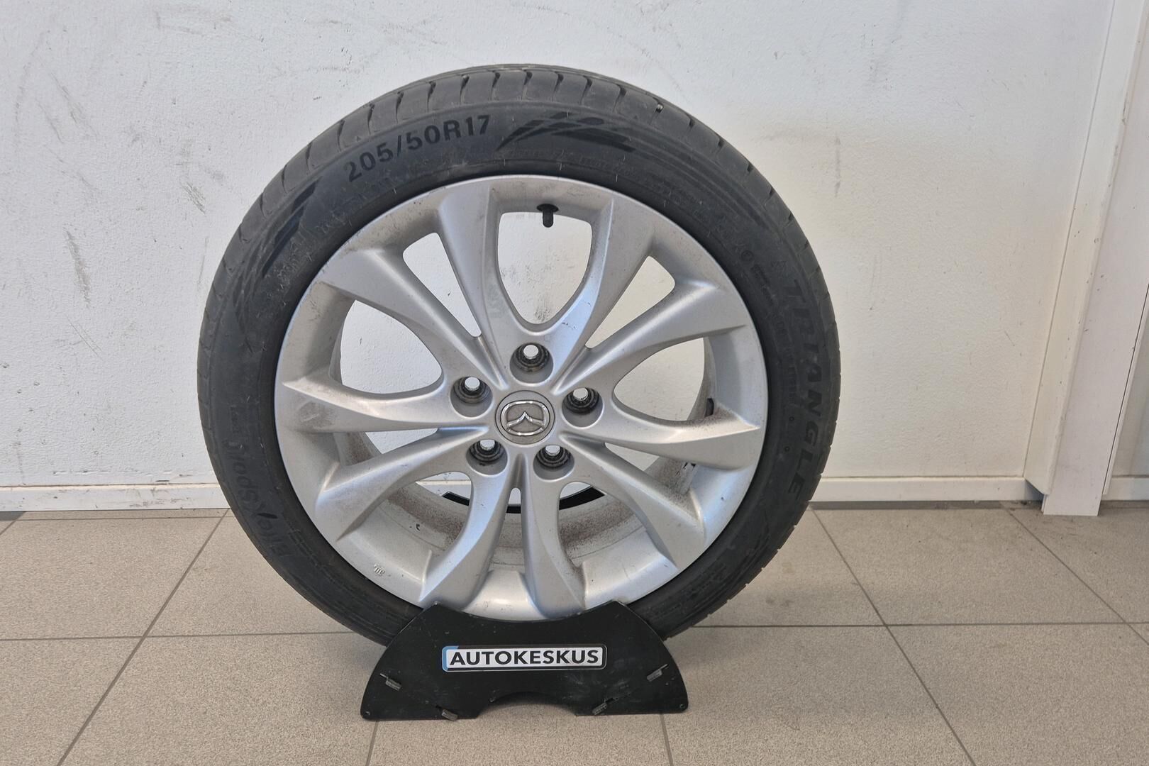 Mazda Mazda3 iso kuva 23