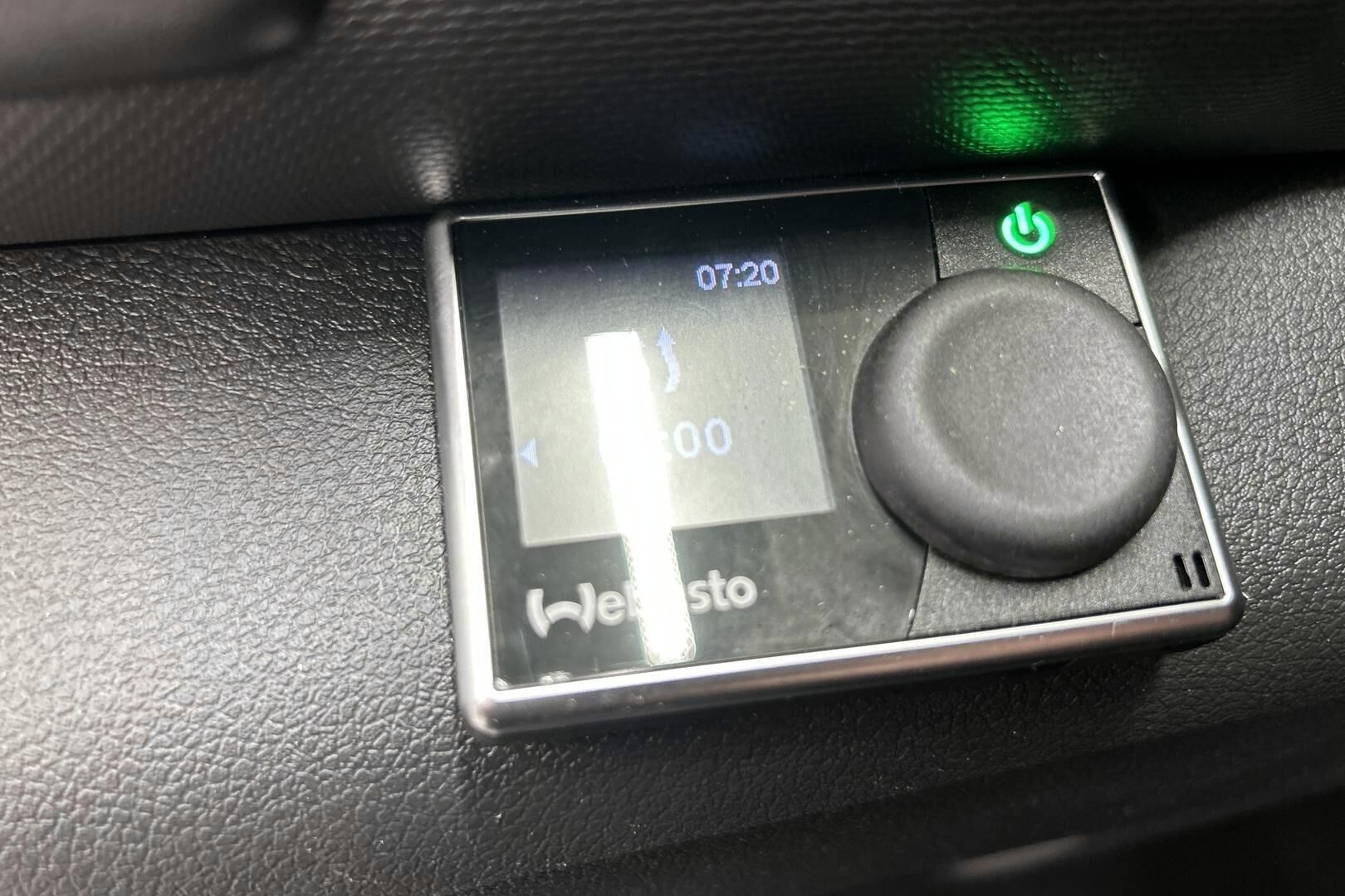 Nissan NV300 iso kuva 13