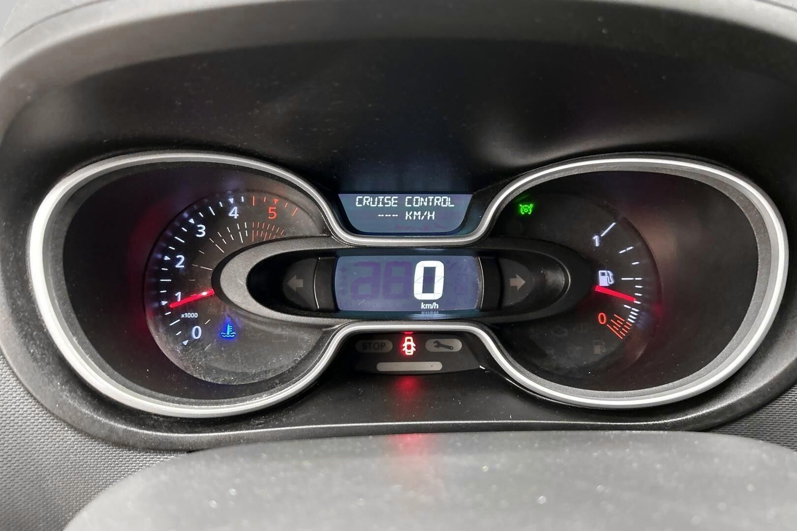 Nissan NV300 iso kuva 16