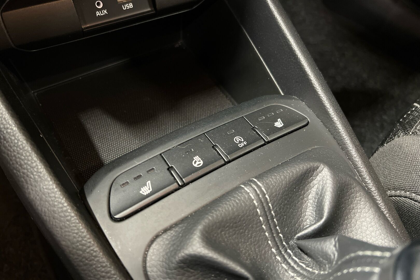 Kia Rio iso kuva 15