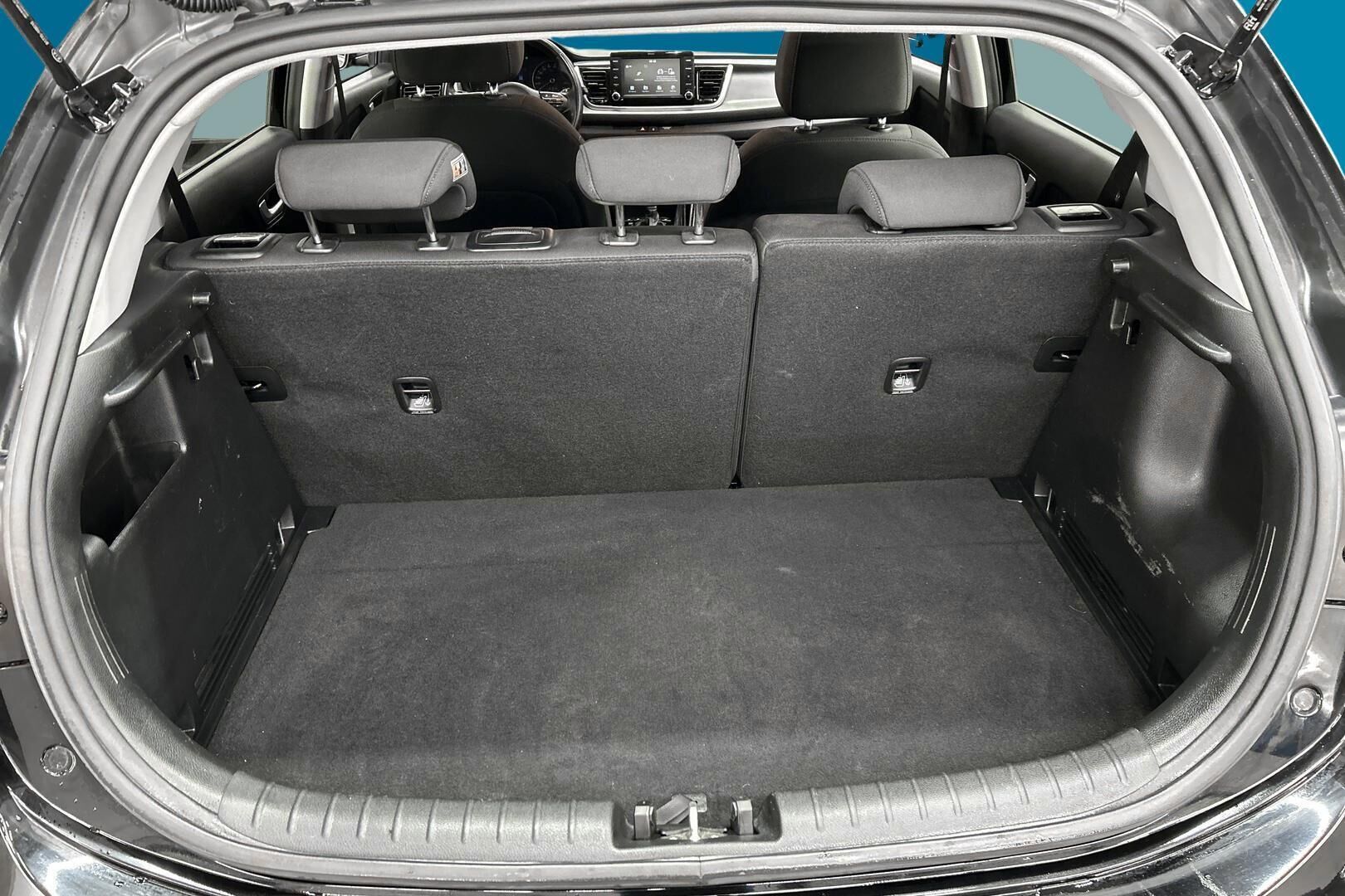 Kia Rio iso kuva 12