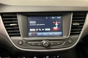 Opel Crossland X esikatselu 15