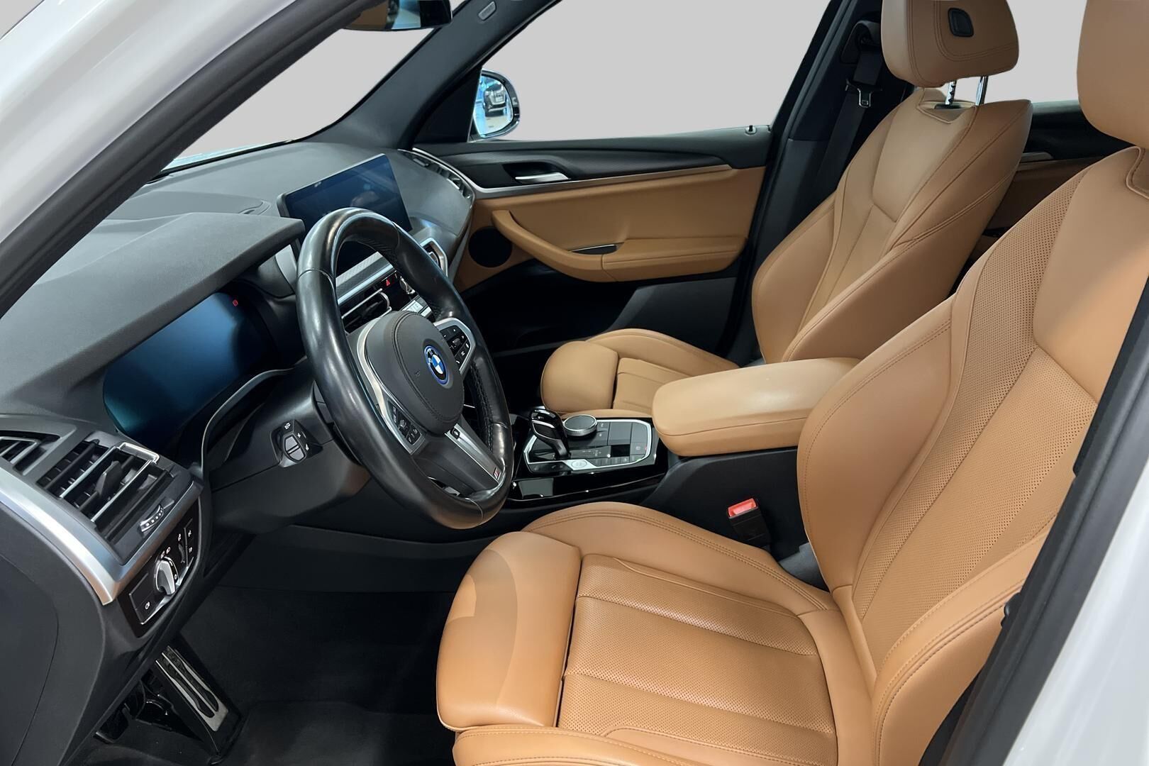 BMW X3 iso kuva 8