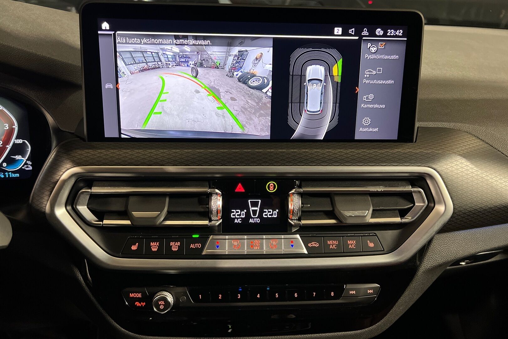 BMW X3 iso kuva 16