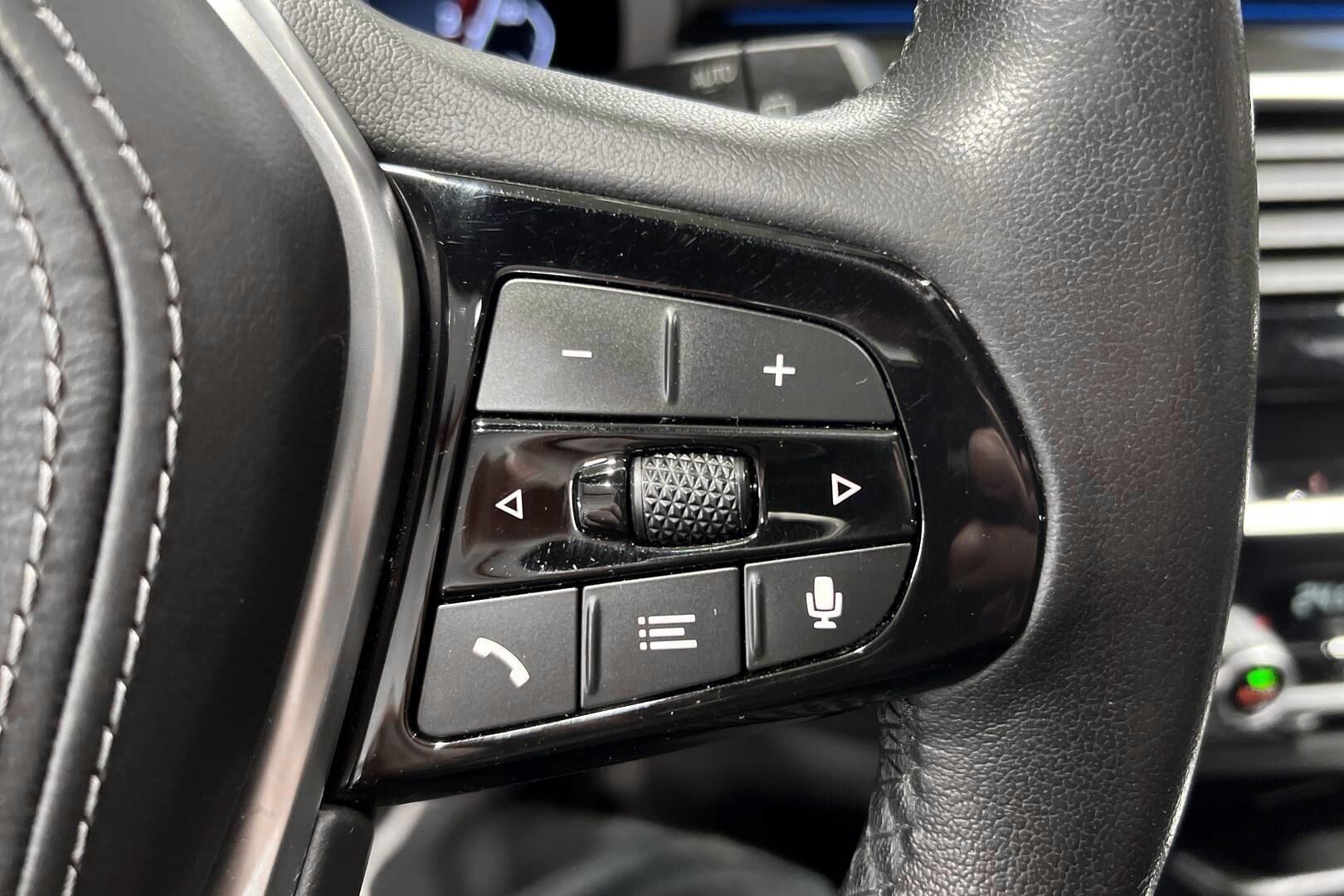 BMW 5-sarja iso kuva 18