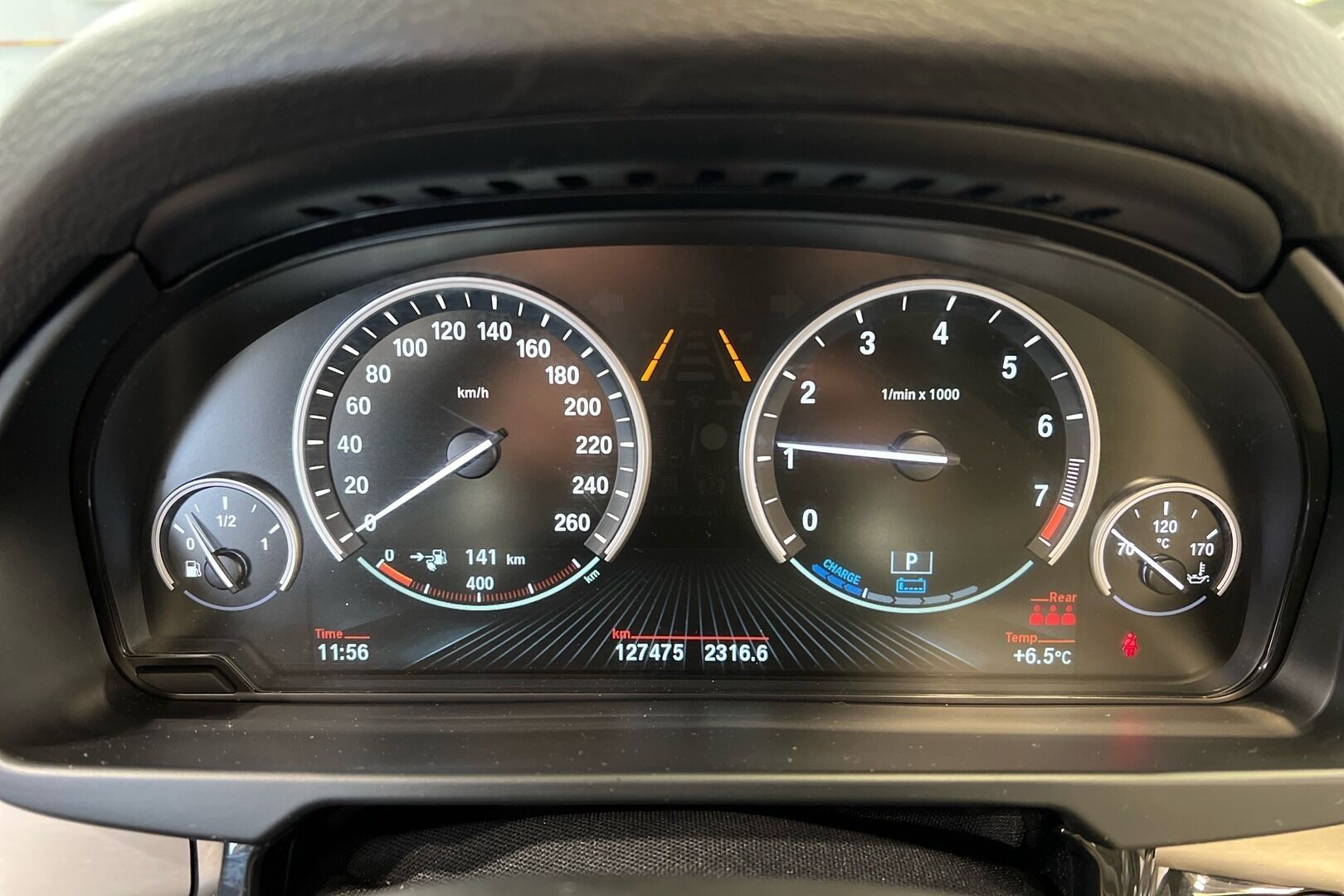 BMW X5 iso kuva 10