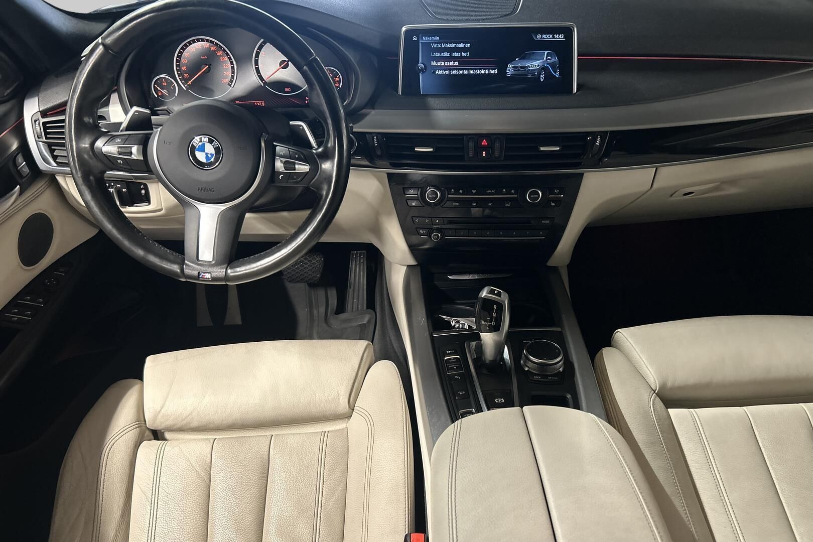 BMW X5 iso kuva 11