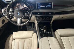 BMW X5 esikatselu 11