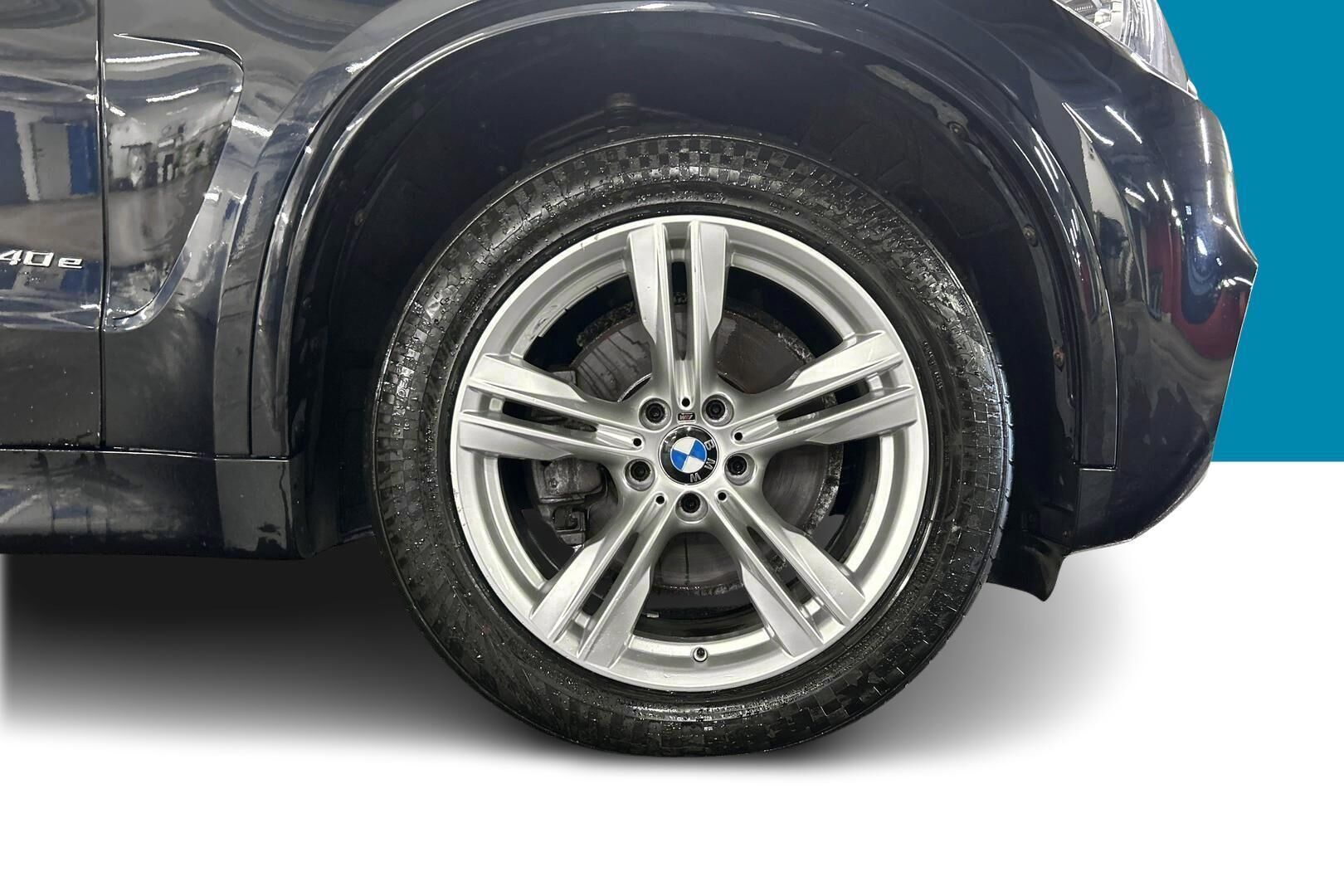 BMW X5 iso kuva 13