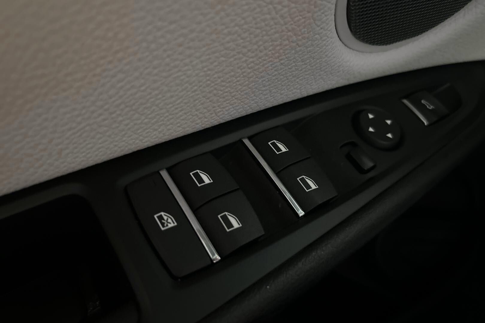BMW X5 iso kuva 25