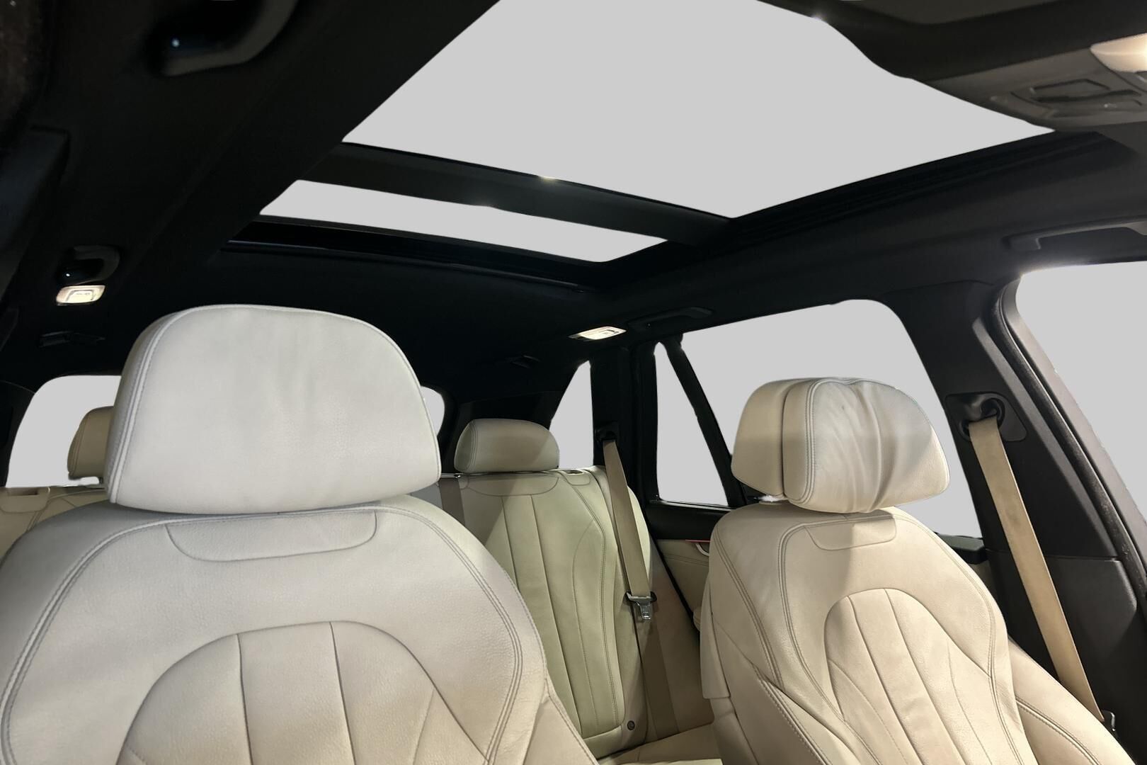 BMW X5 iso kuva 33