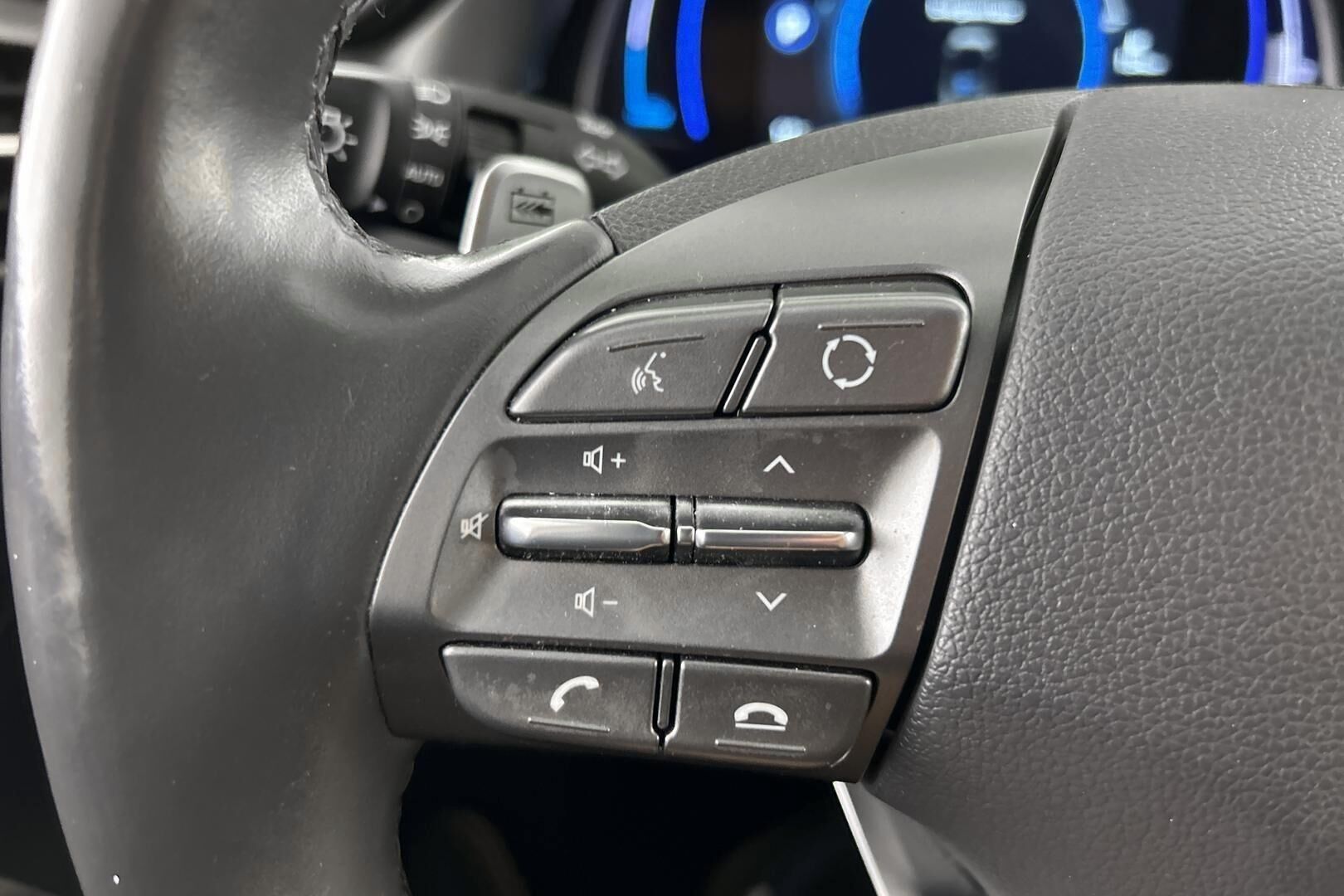 Hyundai IONIQ electric iso kuva 20