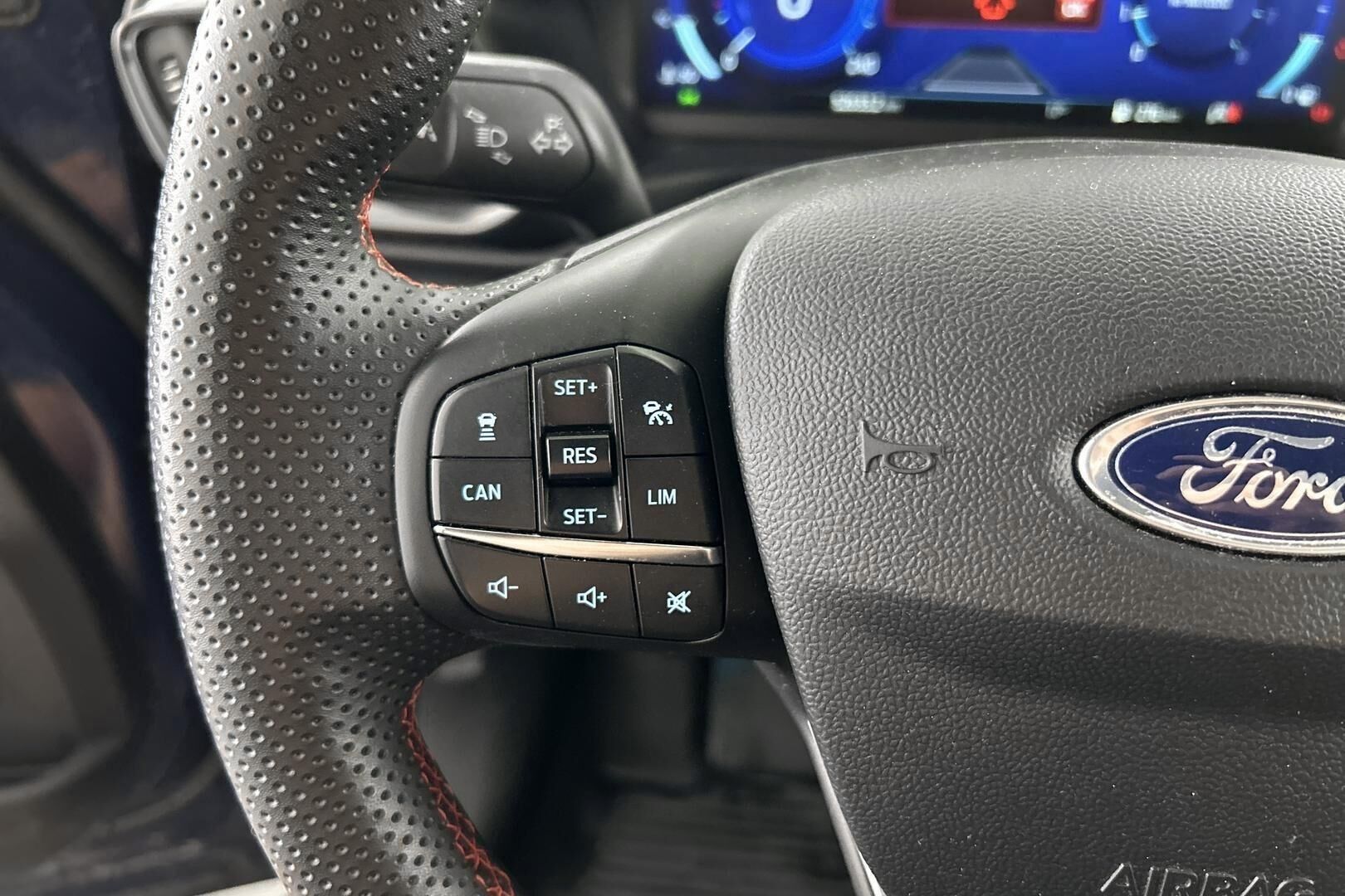 Ford Puma iso kuva 24