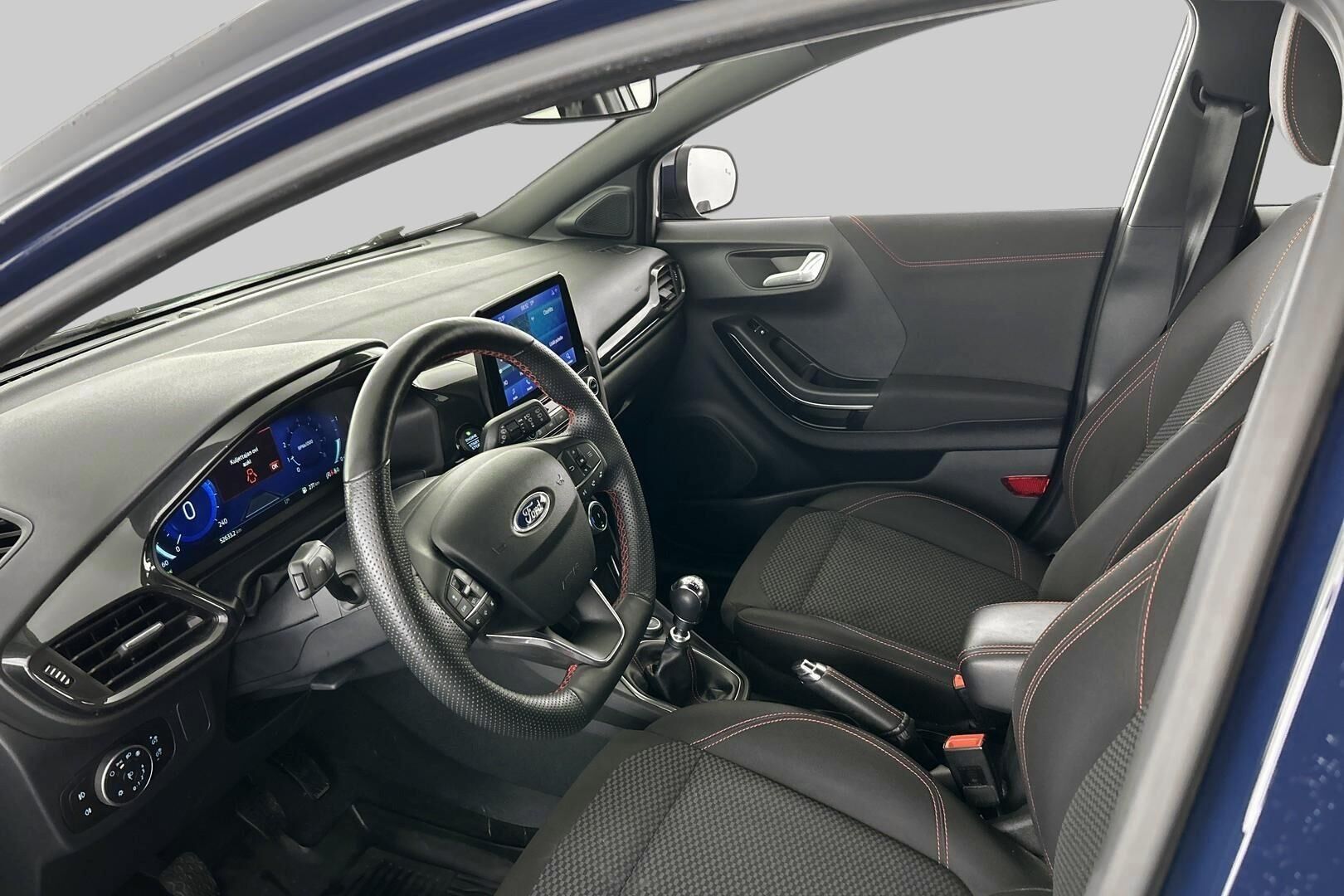 Ford Puma iso kuva 8