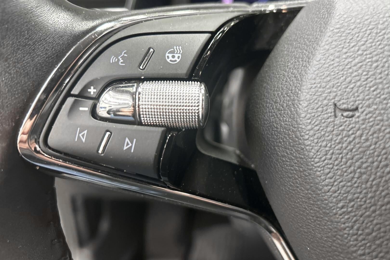 Skoda Scala iso kuva 15