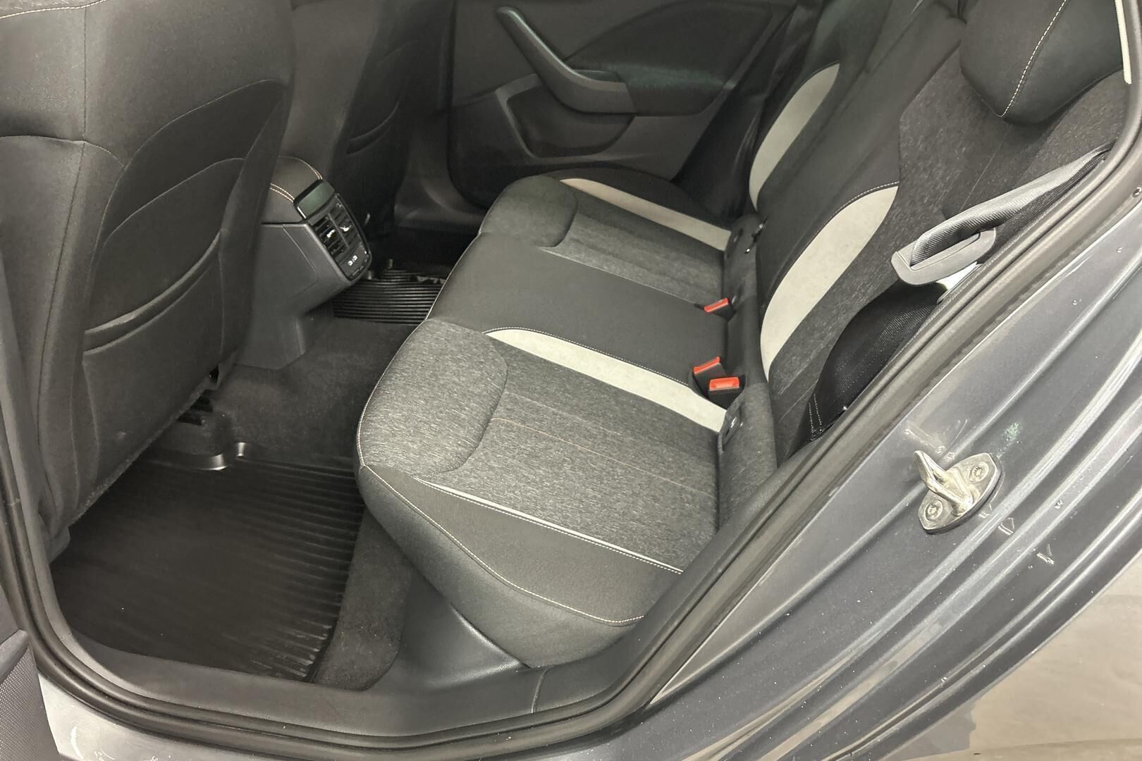 Skoda Scala iso kuva 9