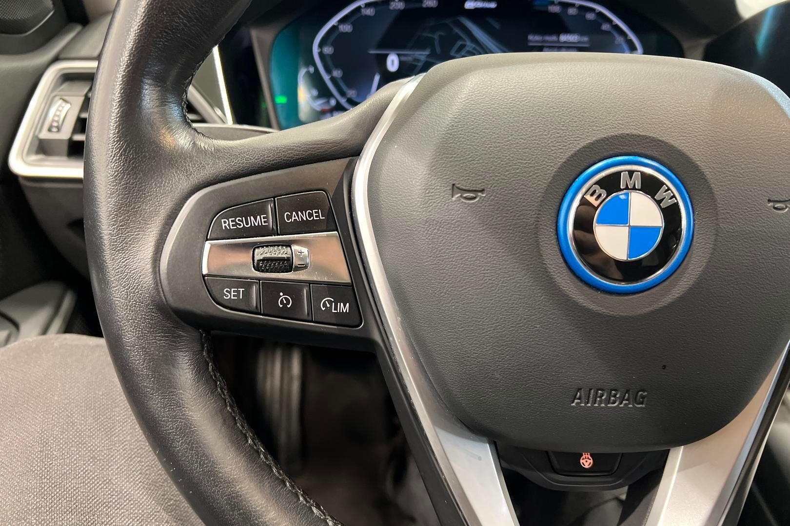 BMW 3-SARJA iso kuva 26