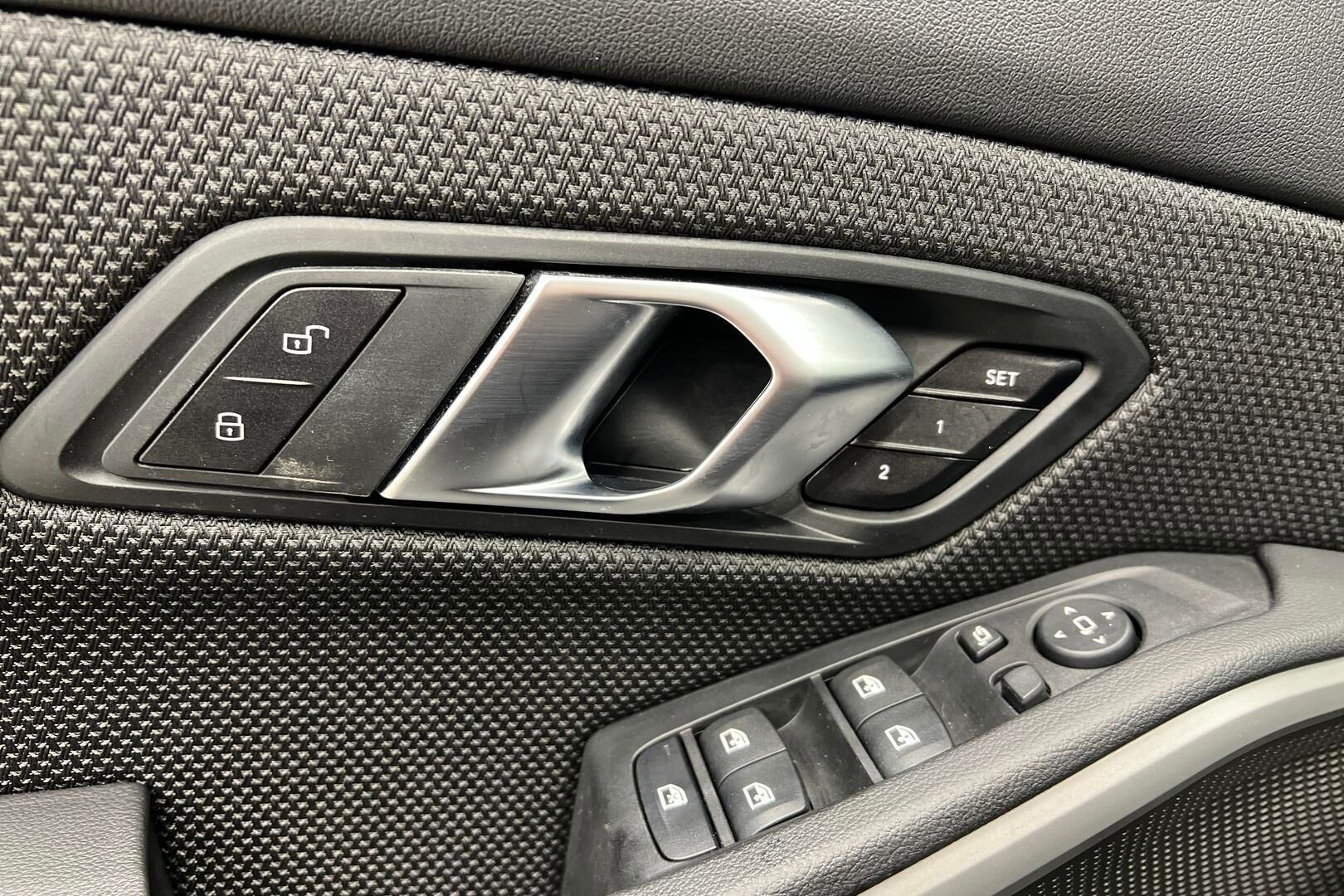 BMW 3-SARJA iso kuva 28