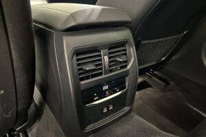 BMW 3-SARJA esikatselu 31