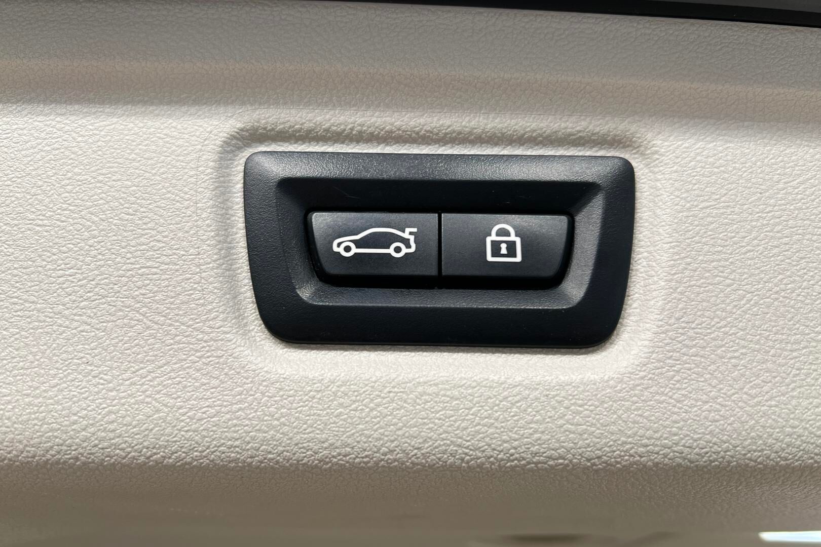 BMW 3-SARJA iso kuva 37