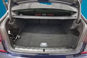 BMW 3-sarja esikatselu 11