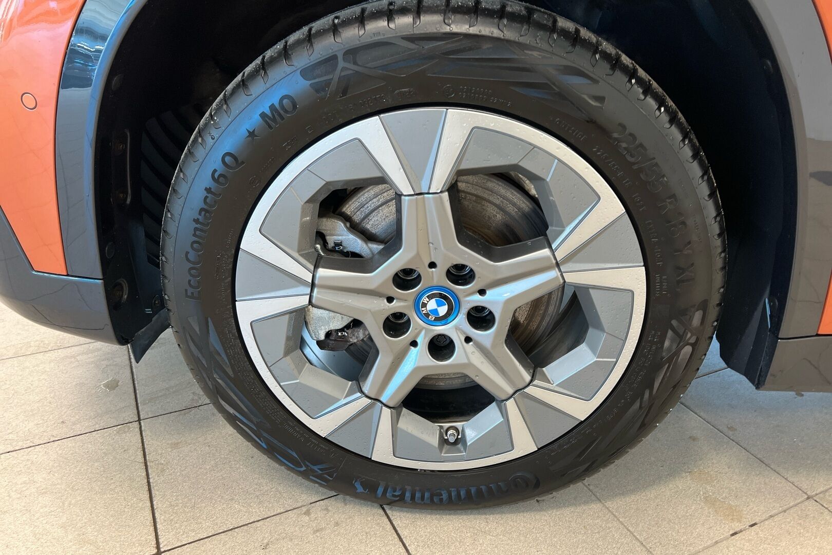 BMW X1 iso kuva 10