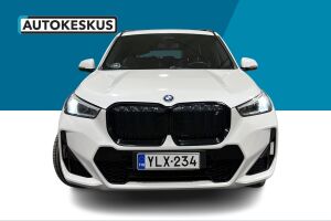 BMW iX1 esikatselu 1