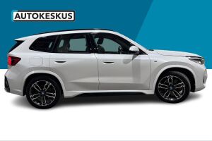 BMW iX1 esikatselu 3