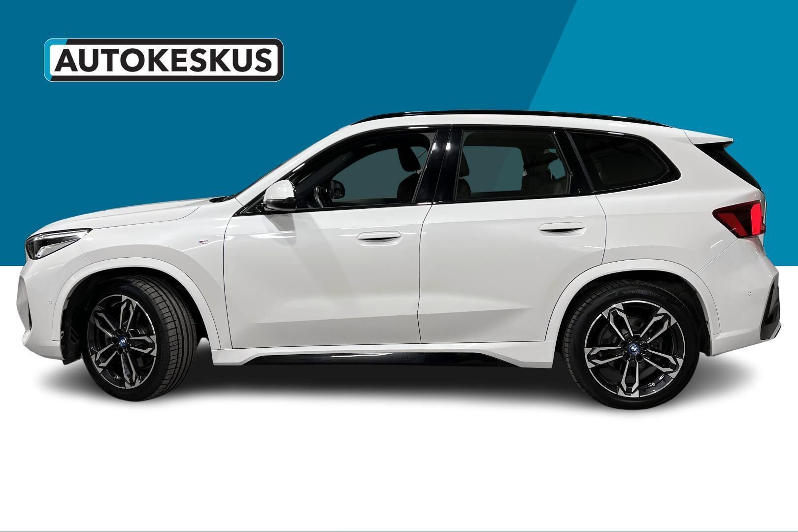 BMW iX1 iso kuva 7