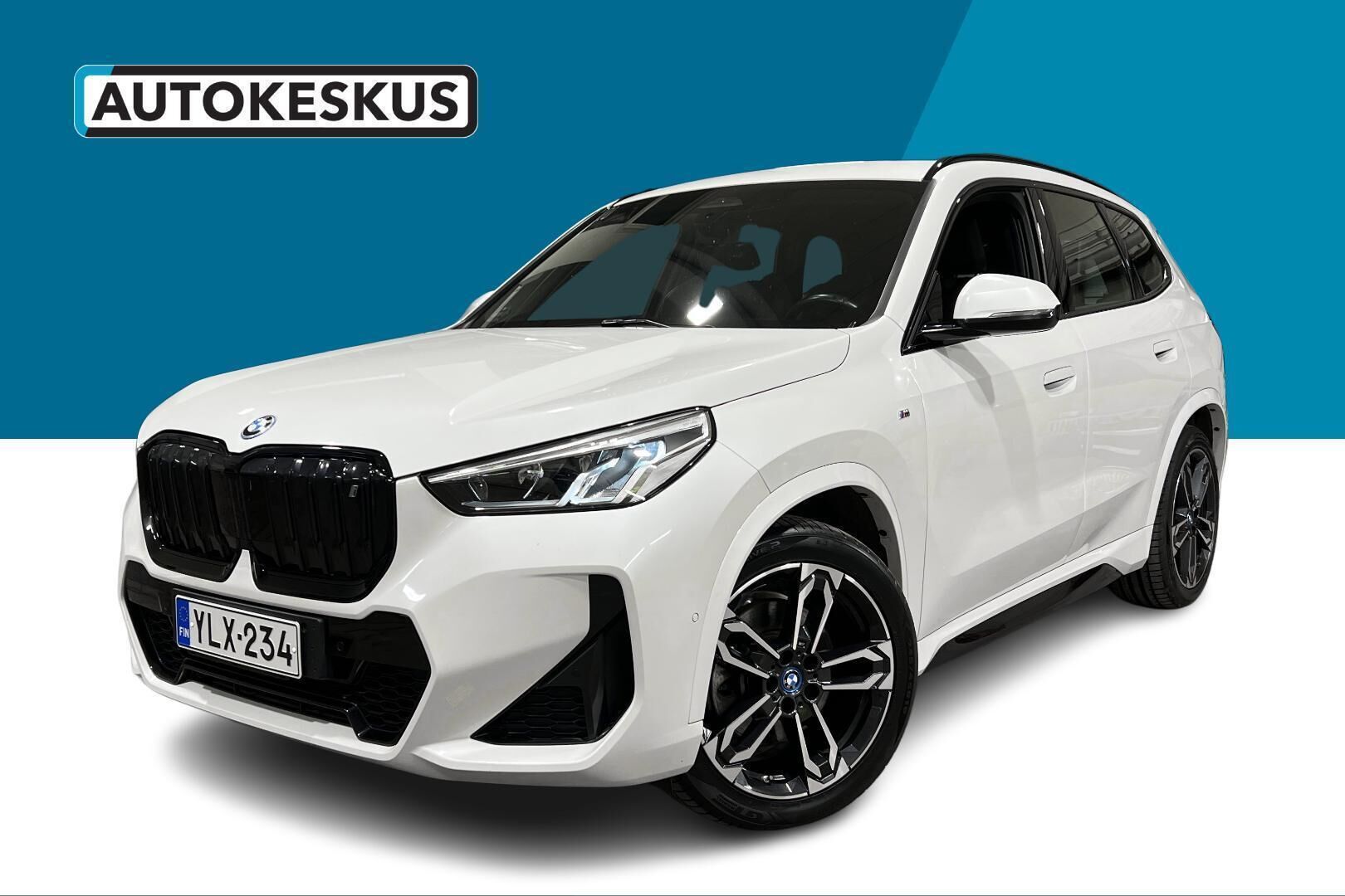 BMW iX1 iso kuva 0