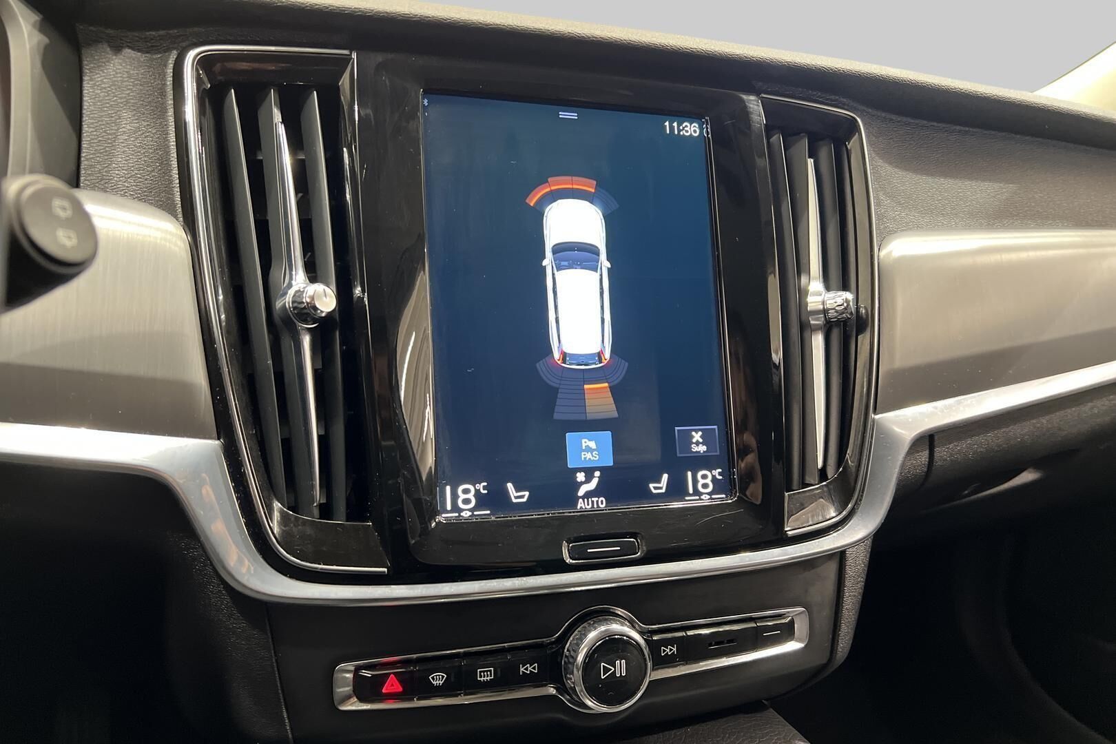 Volvo V90 iso kuva 15