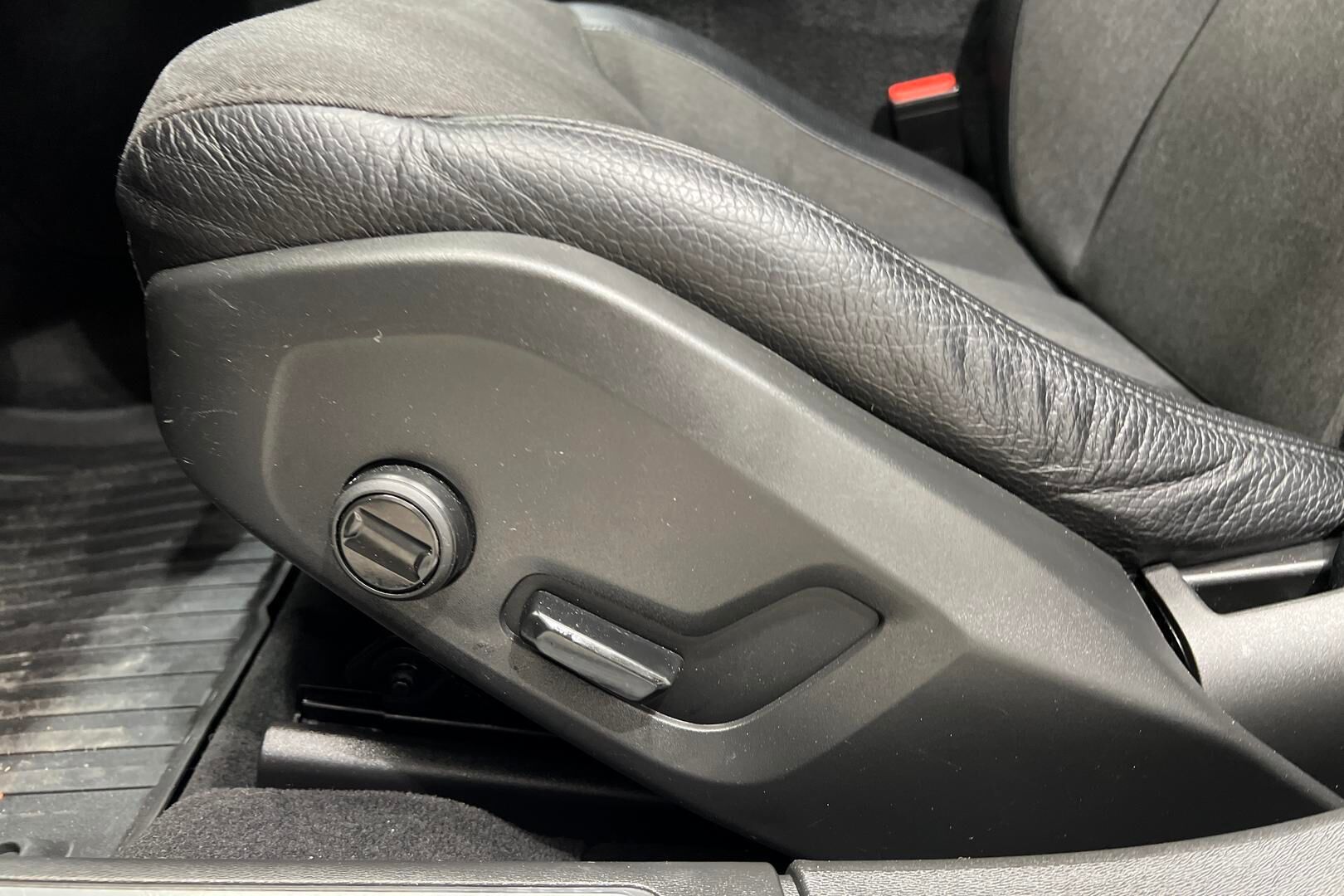 Volvo V90 iso kuva 26