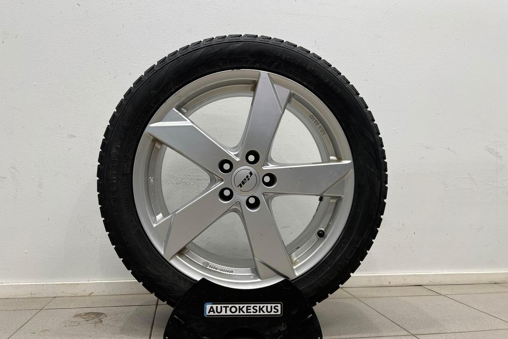 Volvo V90 iso kuva 30