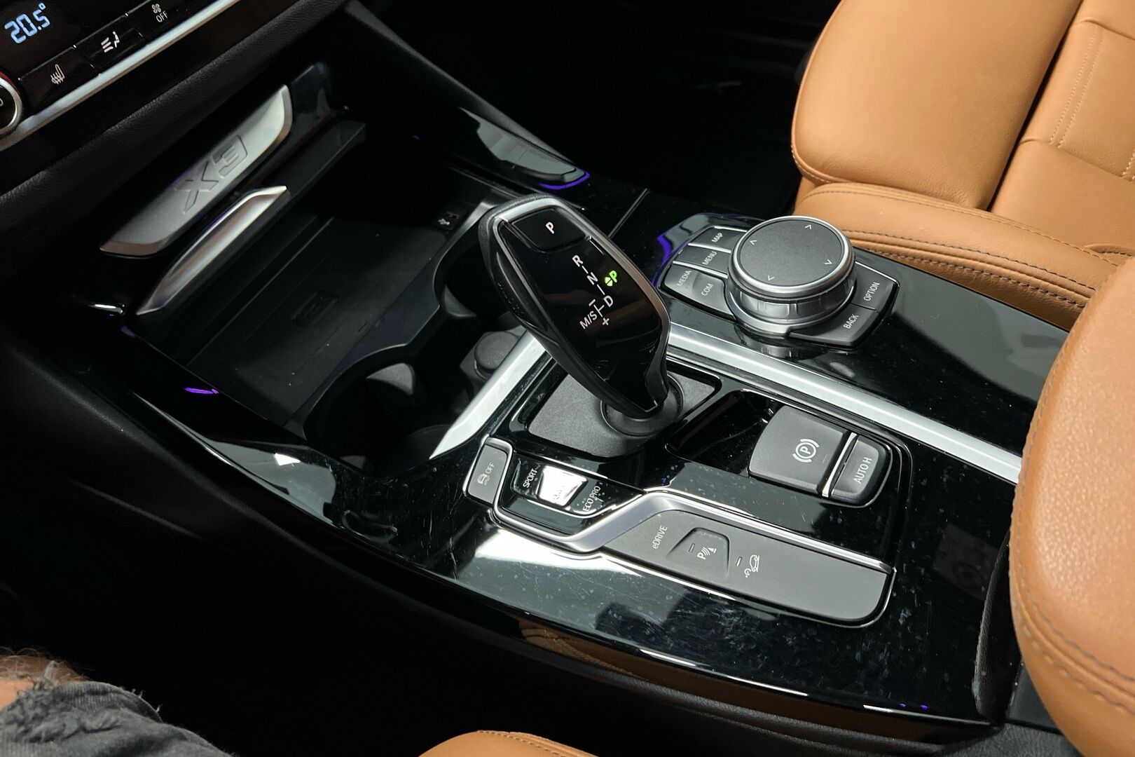 BMW X3 iso kuva 13