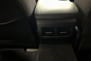 Lexus IS esikatselu 25