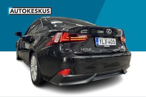 Lexus IS esikatselu 7
