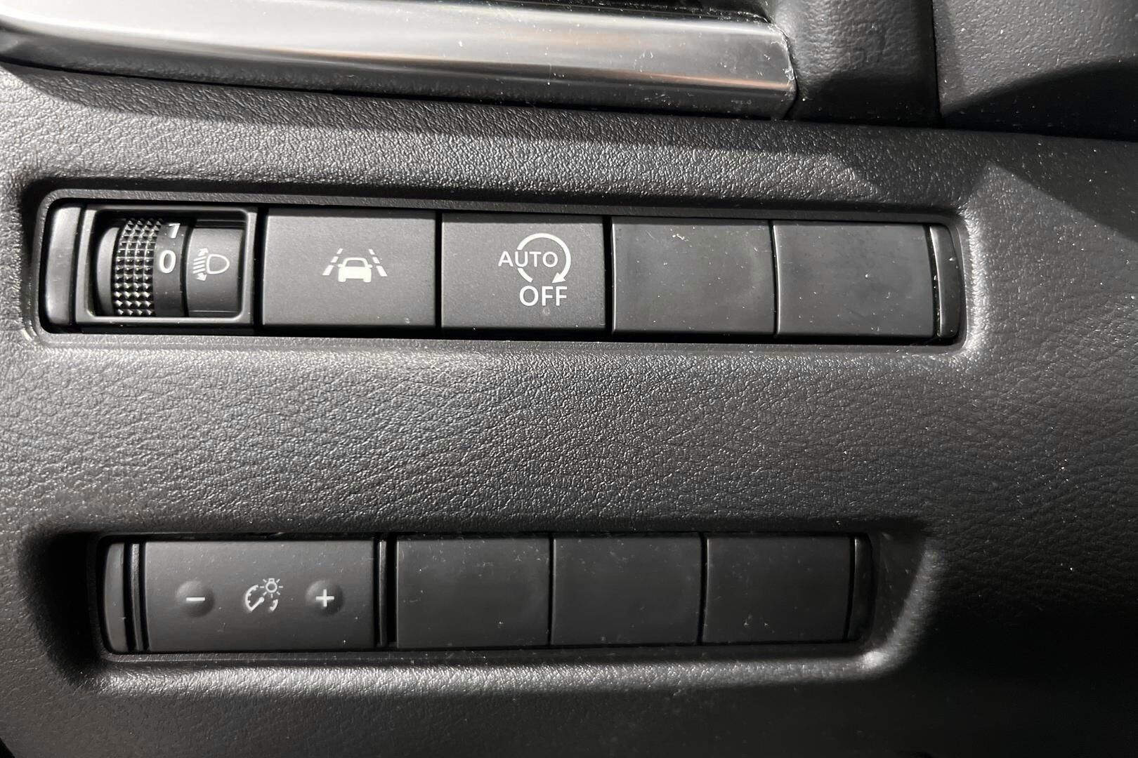 Nissan Qashqai iso kuva 9