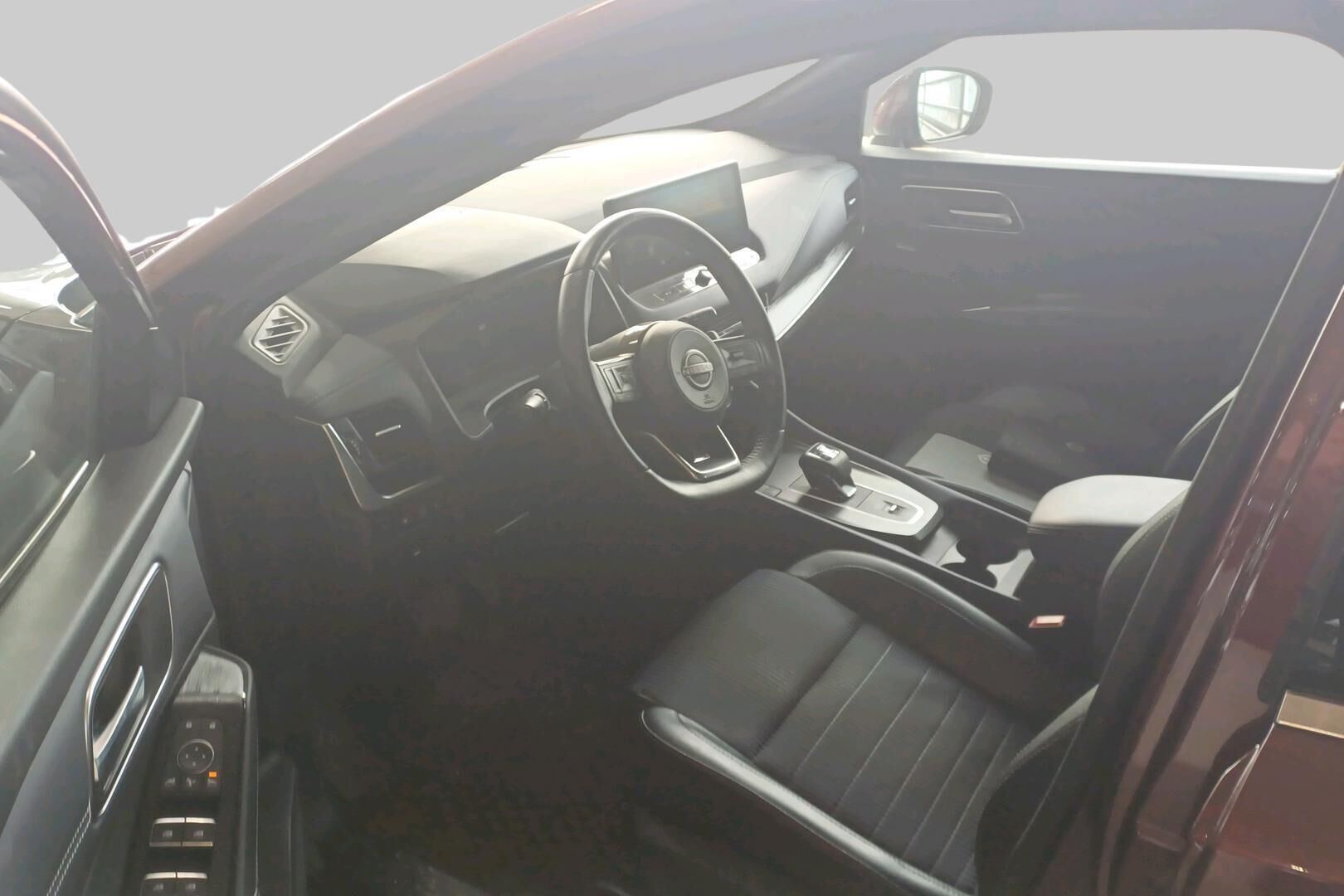 Nissan Qashqai iso kuva 2