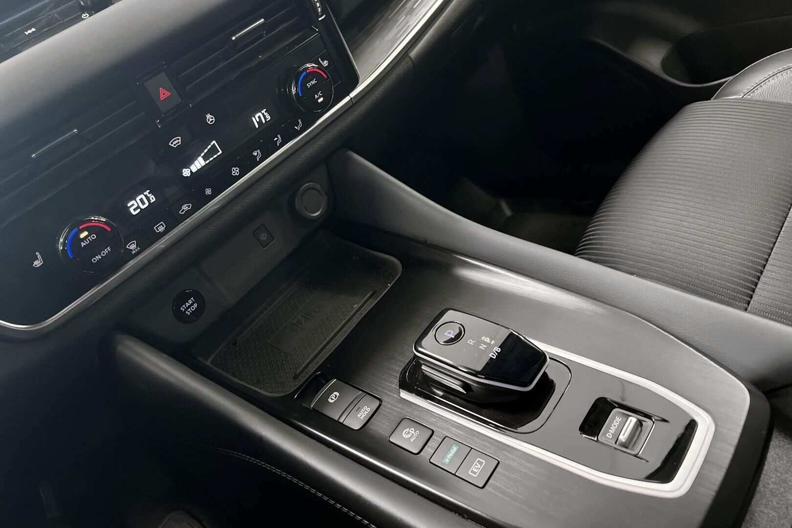 Nissan Qashqai iso kuva 16