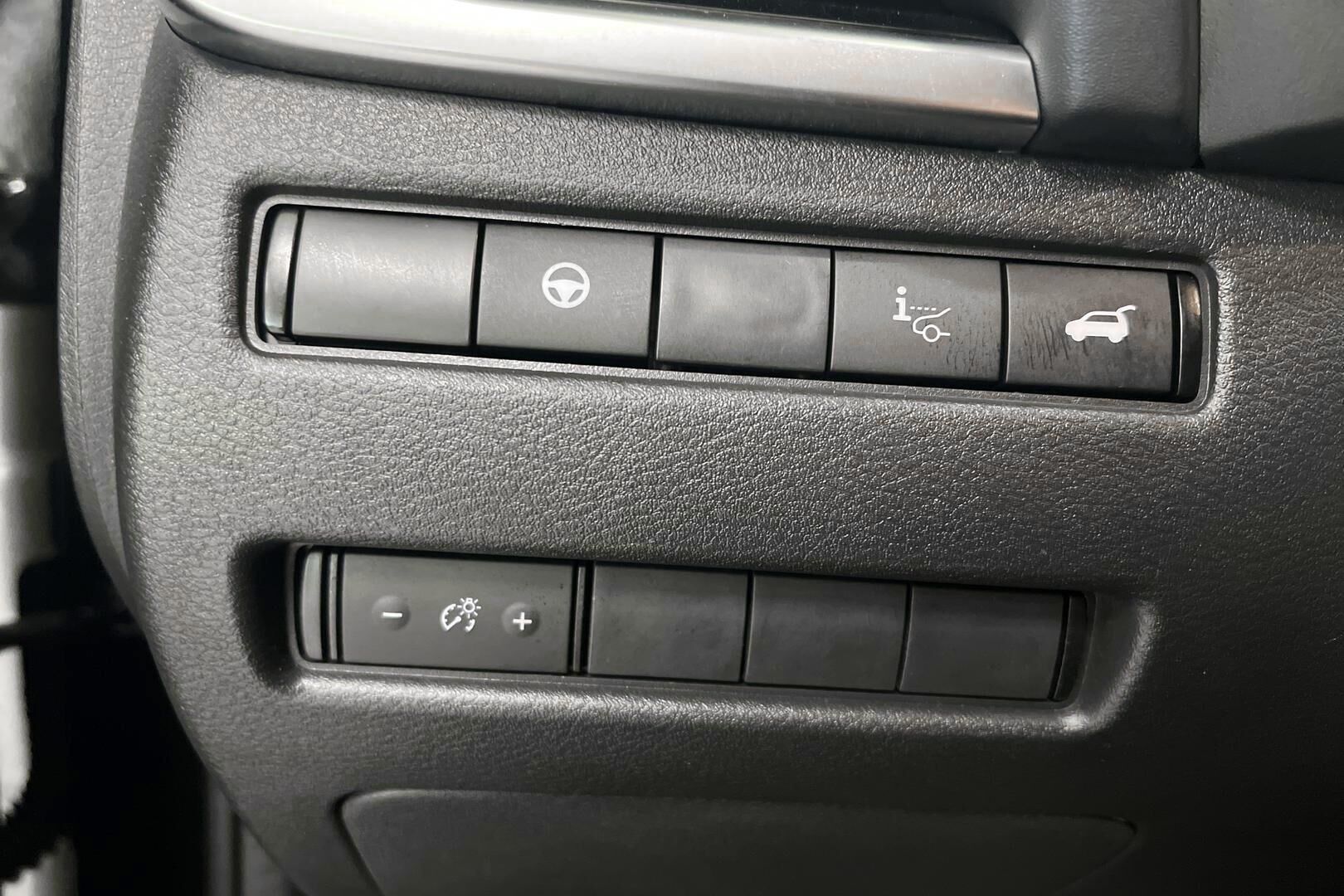 Nissan Qashqai iso kuva 22