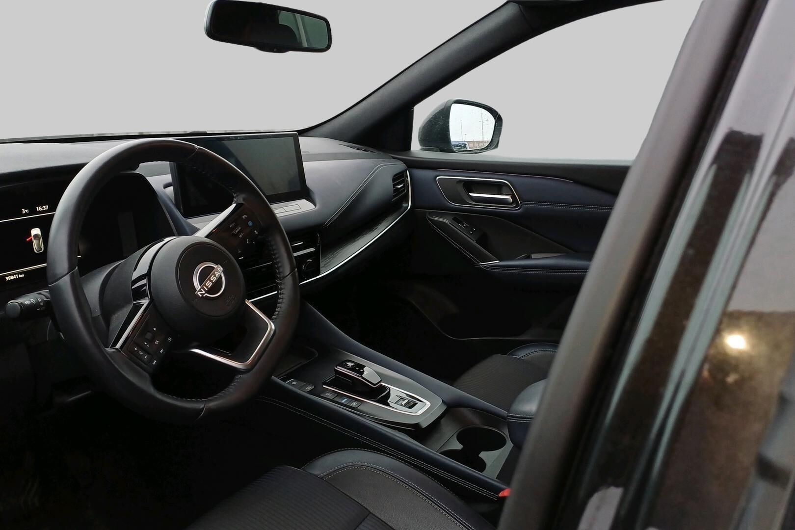 Nissan Qashqai iso kuva 0