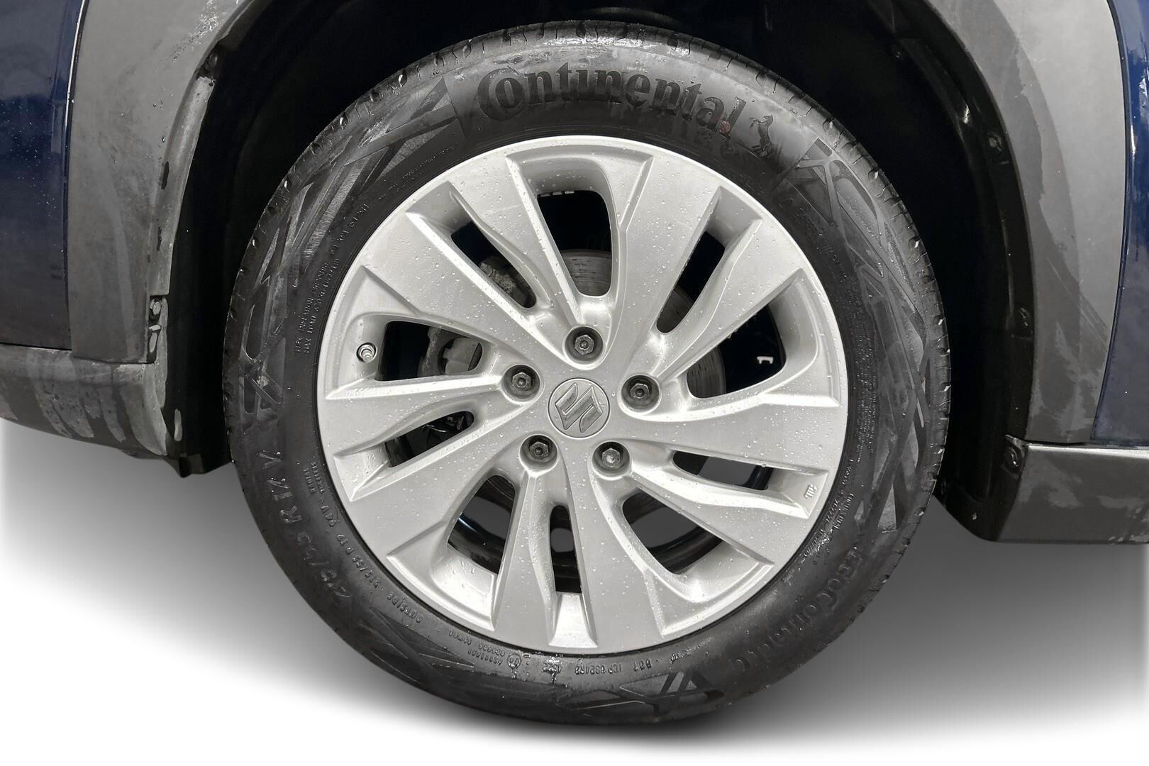 Suzuki S-Cross iso kuva 13