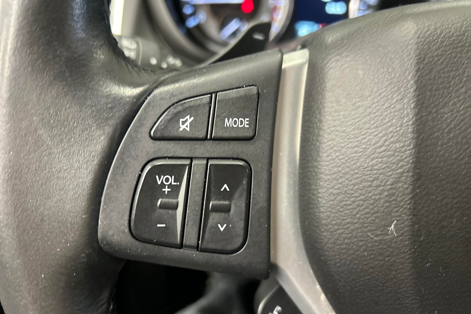 Suzuki S-Cross iso kuva 18