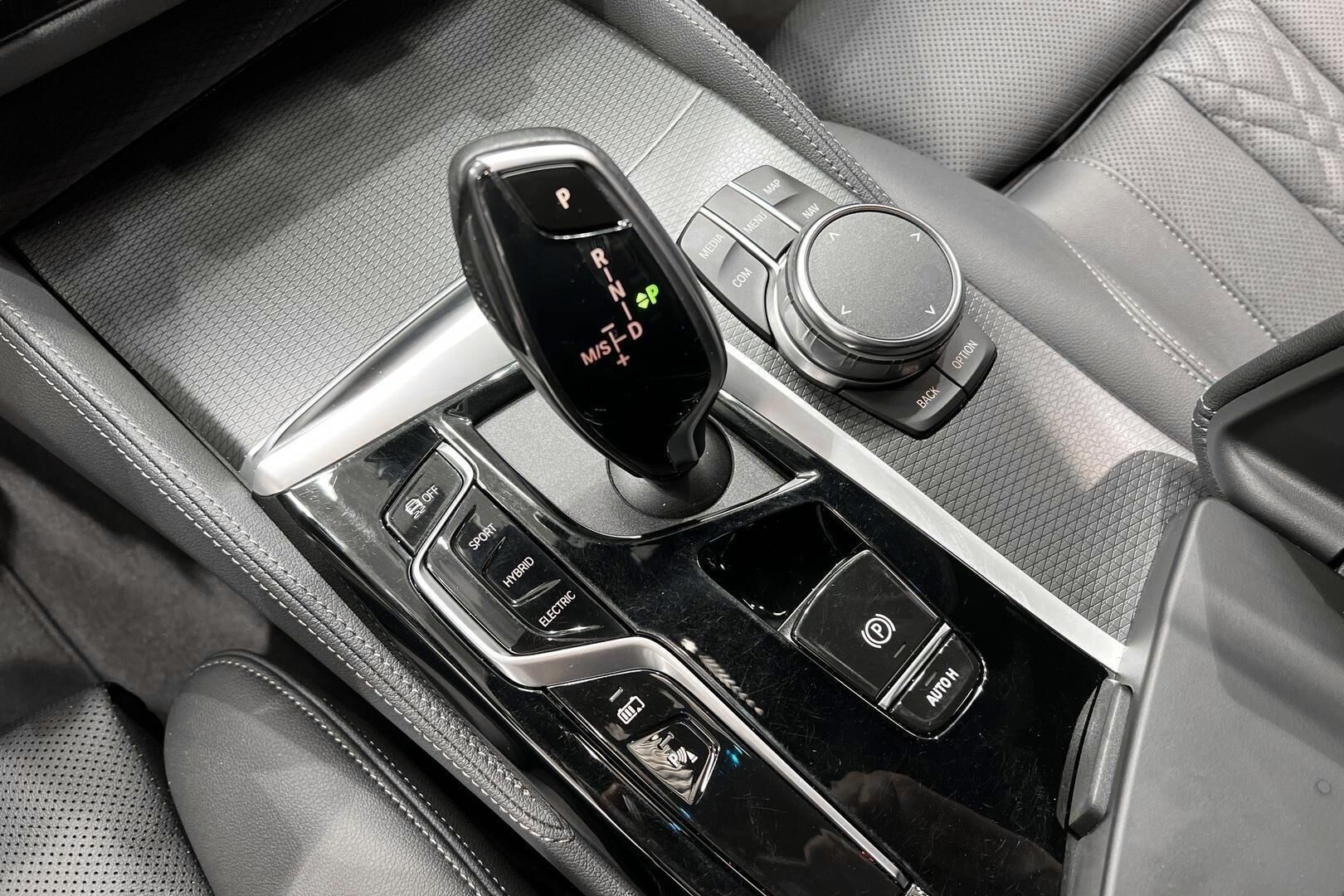 BMW 5-sarja iso kuva 35