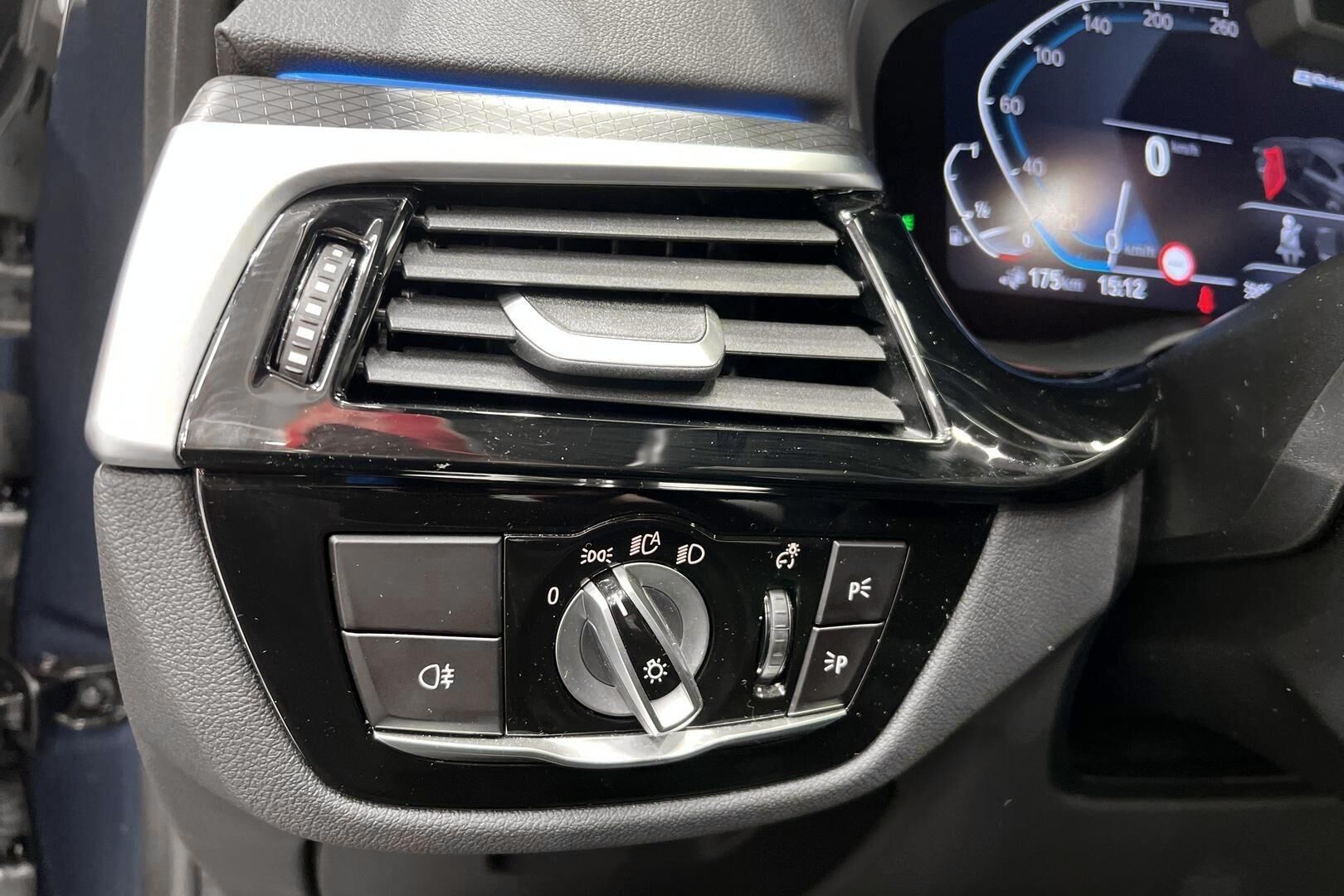 BMW 5-sarja iso kuva 18