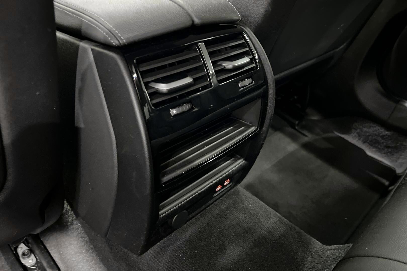 BMW 5-sarja iso kuva 38