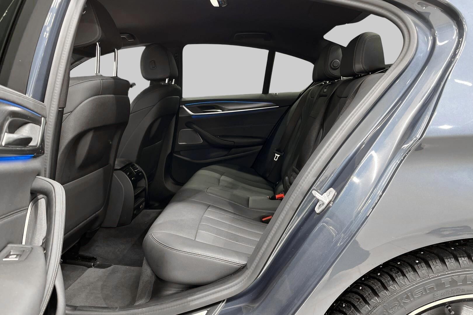 BMW 5-sarja iso kuva 8