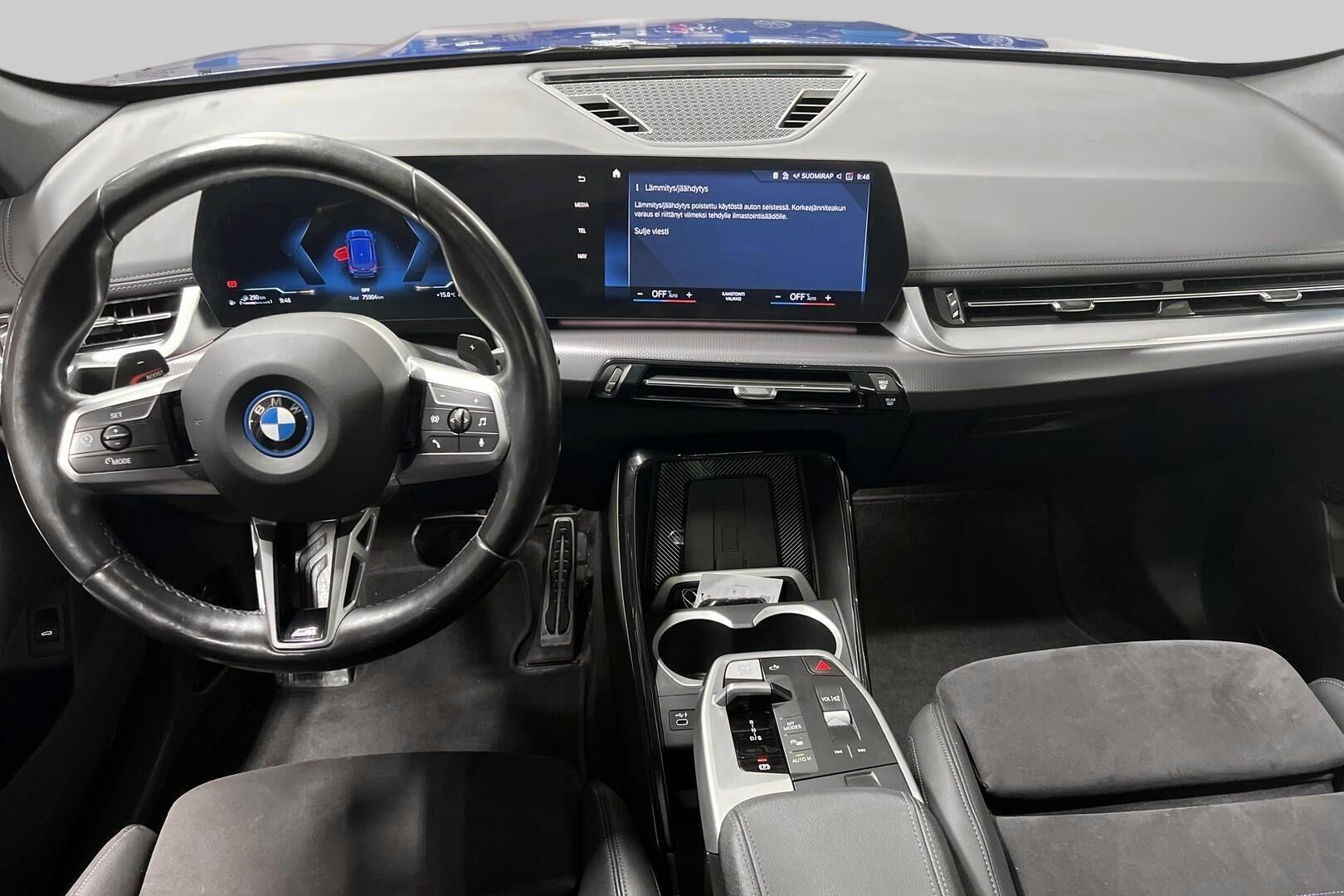 BMW X1 iso kuva 10