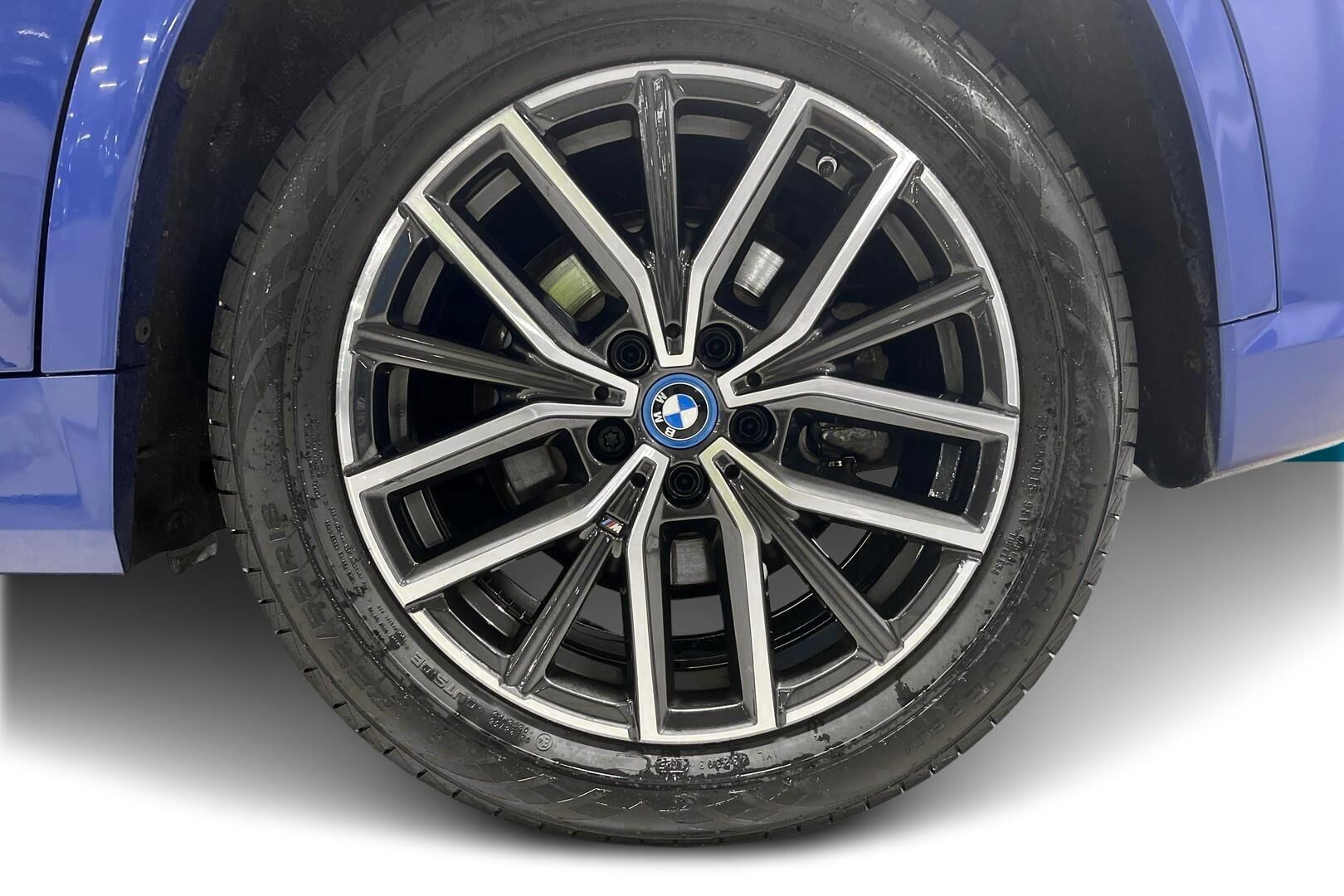 BMW X1 iso kuva 12