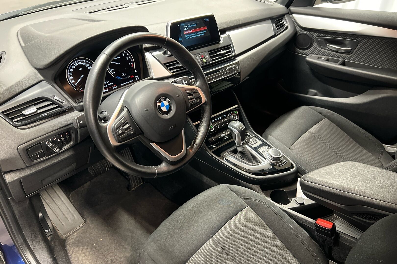 BMW 2-SARJA iso kuva 12
